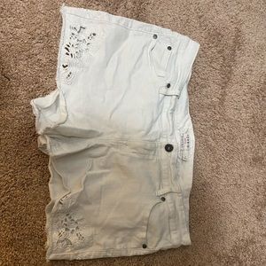 White Torrid shorts size 16